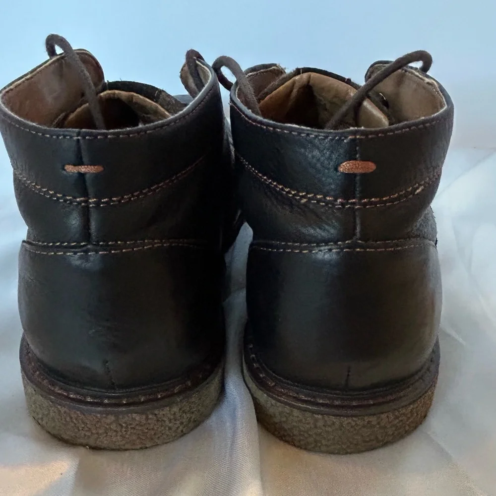 DOCKERS Size 9M Black Leather 4-Eye‎ Chukka Boots Tan Stitching